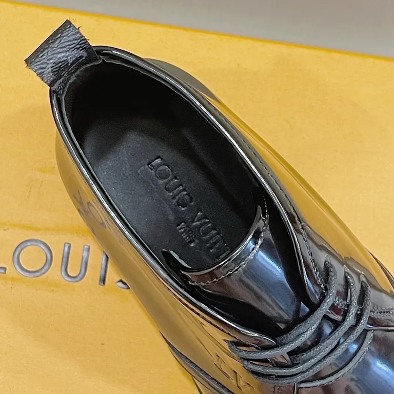 Louis Vuitton Shoe 